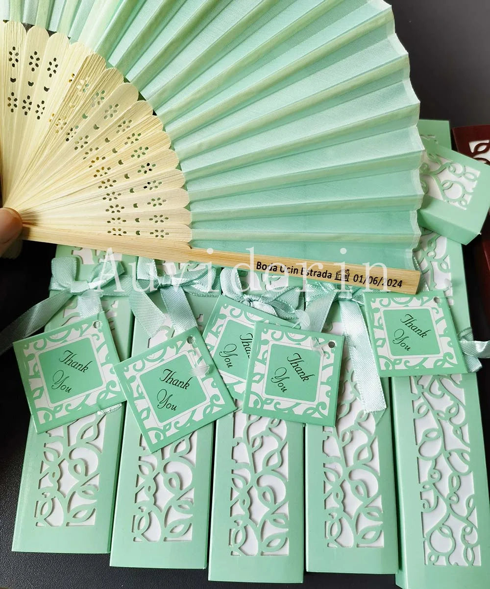 50Pcs Wedding Hand Fans with Gift Box Personalized Names as Souvenirs Children's Birthday Favors Custom Party Decor Supplies