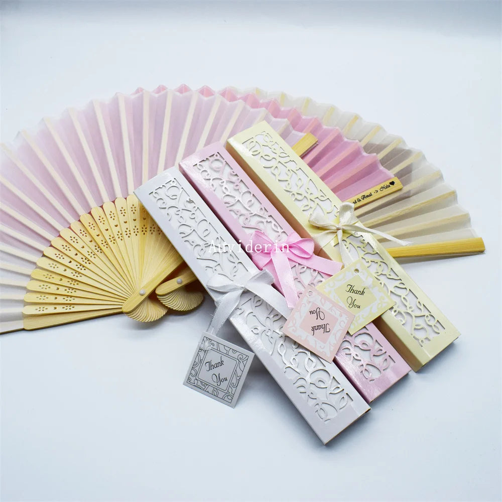50Pcs Wedding Hand Fans with Gift Box Personalized Names as Souvenirs Children's Birthday Favors Custom Party Decor Supplies